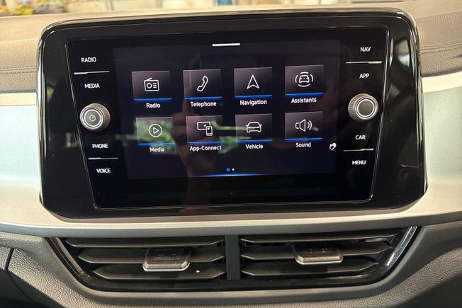 VOLKSWAGEN T-Roc Photo 14