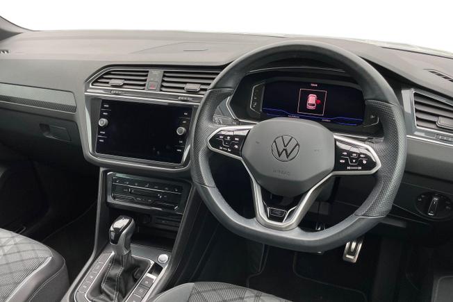 VOLKSWAGEN Tiguan Photo 6