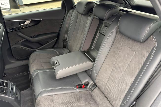 AUDI A4 Avant Photo 41