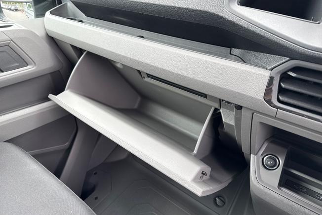 VOLKSWAGEN Crafter Photo 42
