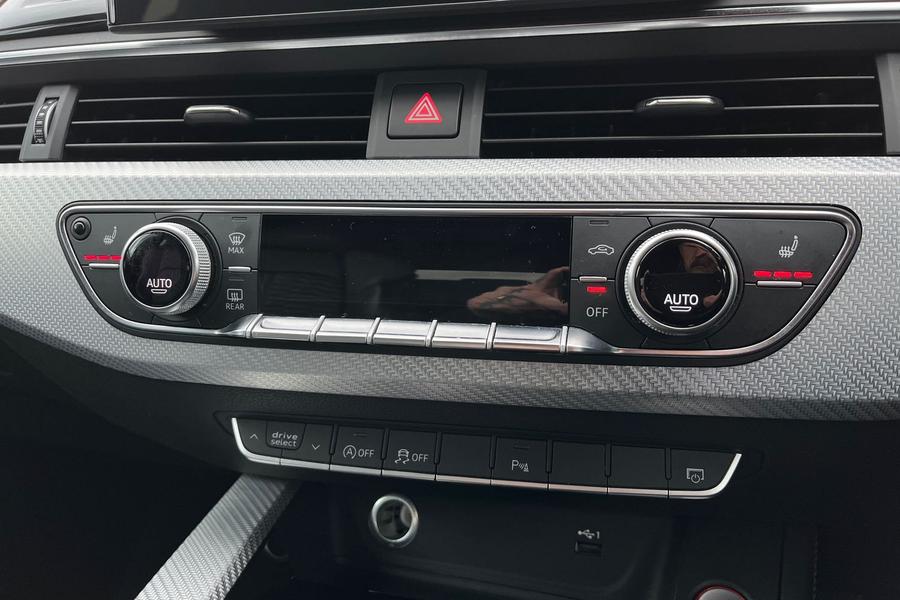 Audi RS5 Photo autoimg-5fbd86f5dab9d6ef9c0aae84195da45638641a00.jpg