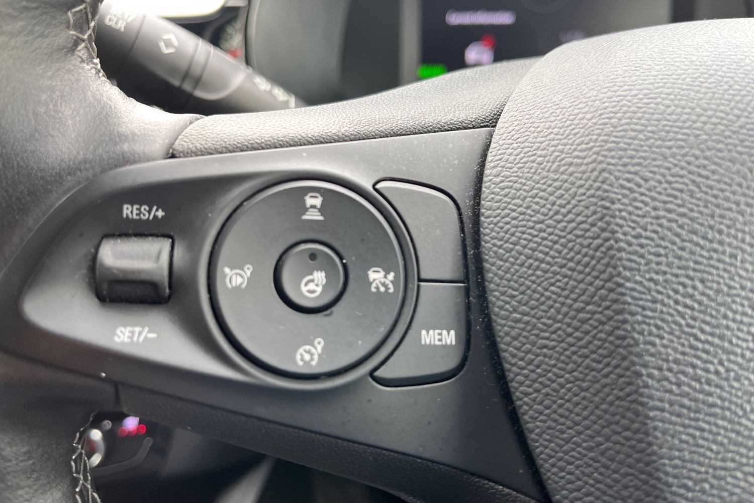 Vauxhall CORSA Photo 28