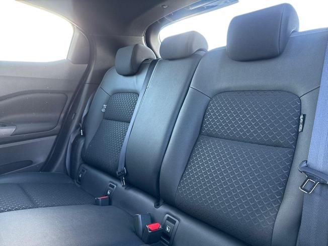 NISSAN Juke Photo 9