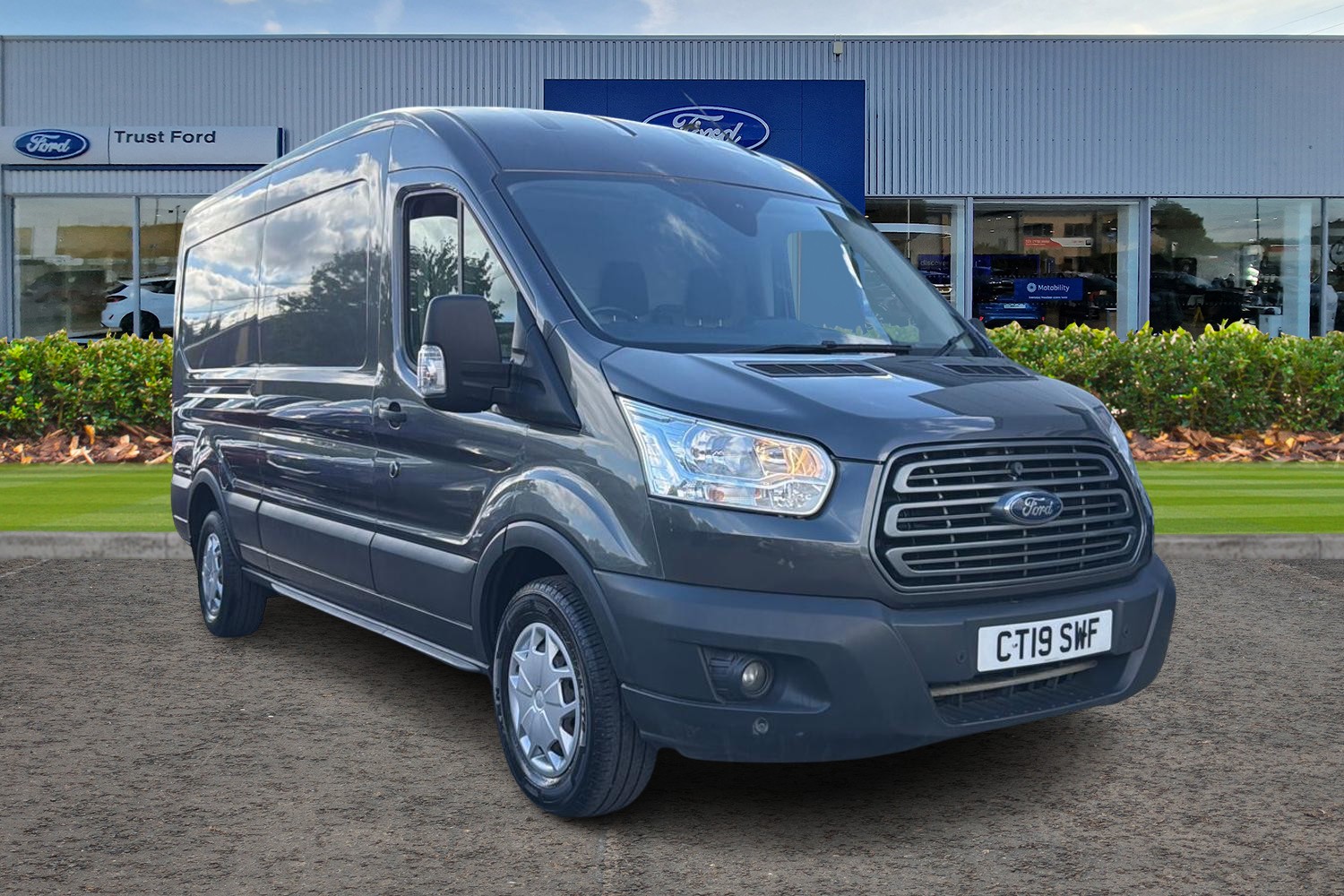 Ford Transit Photo 0