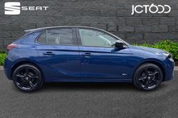 VAUXHALL Corsa Photo 4