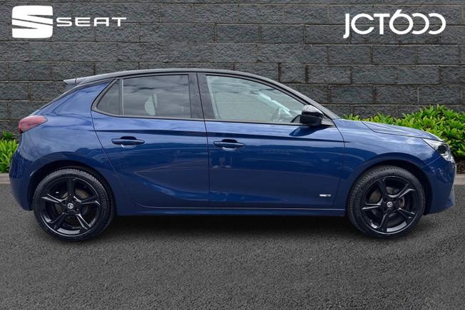 VAUXHALL Corsa Photo 4