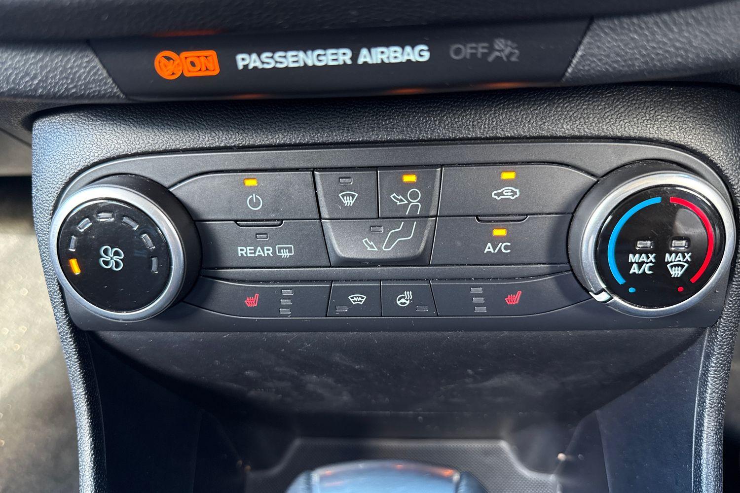 Ford Fiesta Photo 29