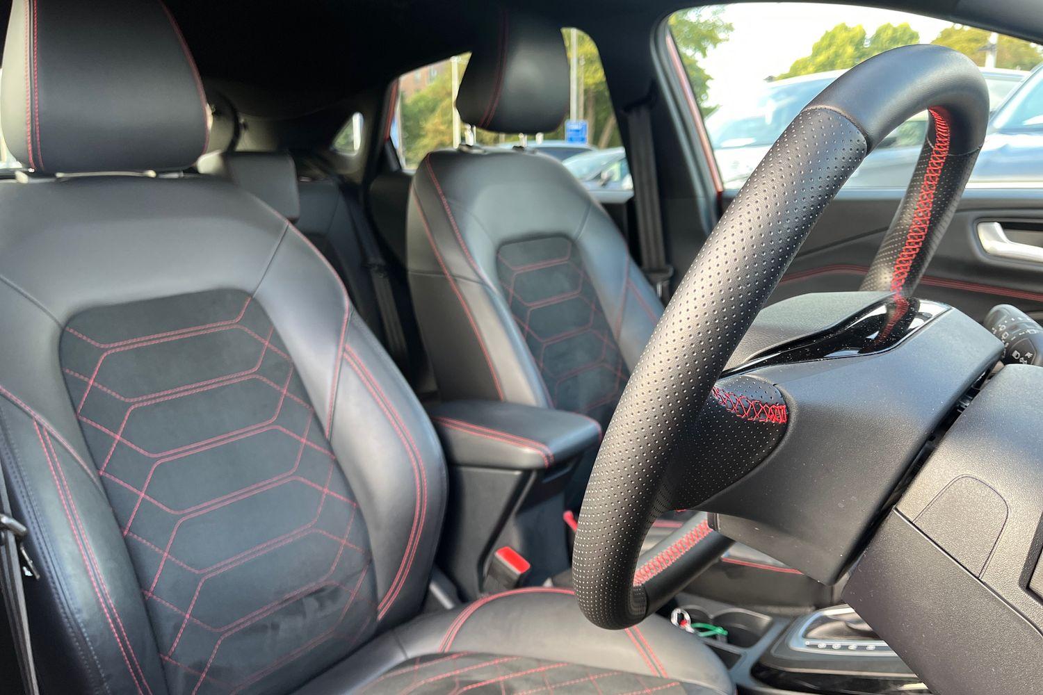 Ford PUMA Photo 16