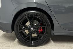 VOLKSWAGEN Golf Photo 5