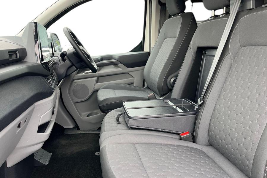 Ford TOURNEO CUSTOM Photo autoimg-5fc66101f53571f7e80fae7f28055bcbe8dfc8cb.jpg