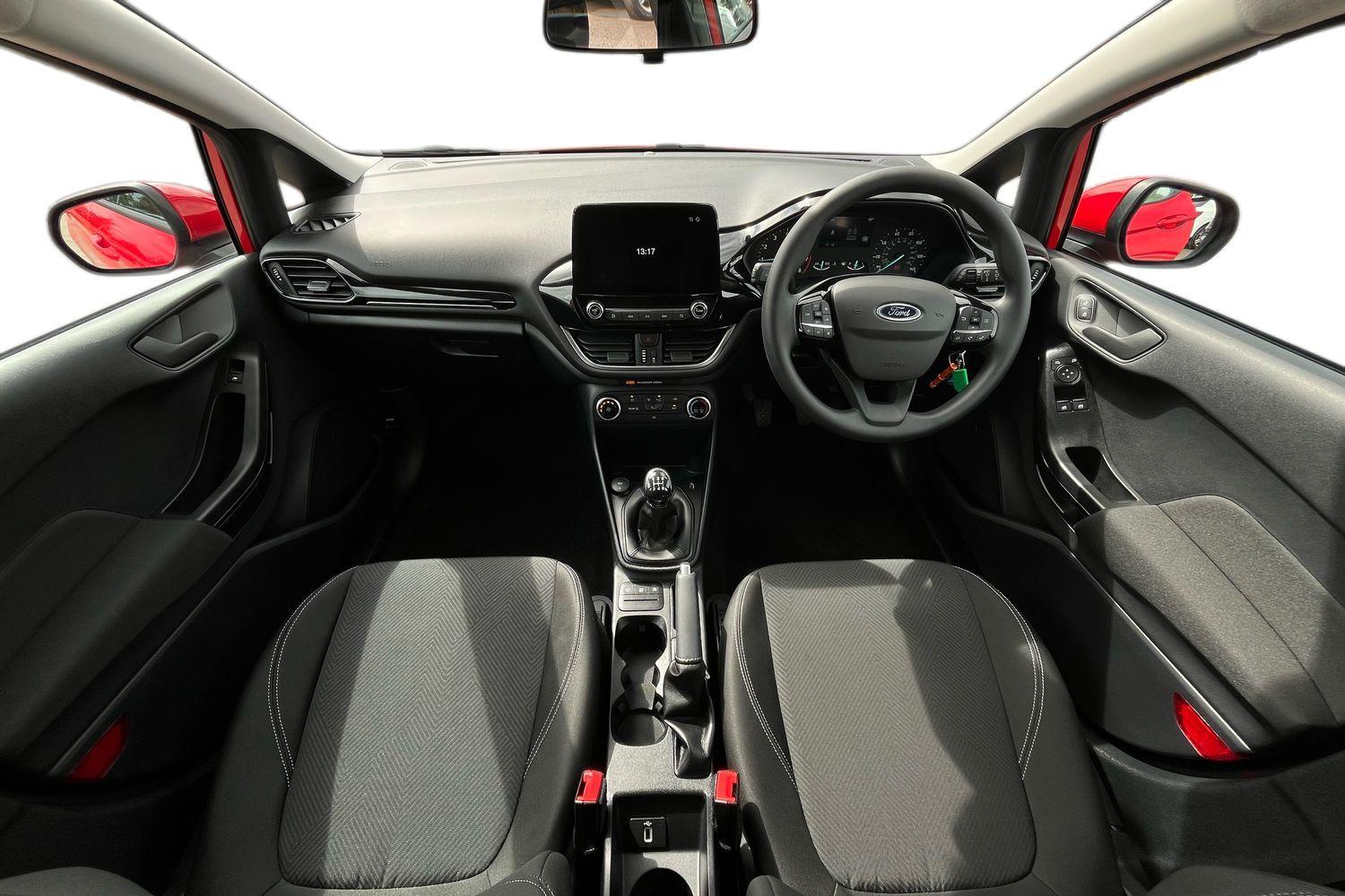 Ford Fiesta Photo 9