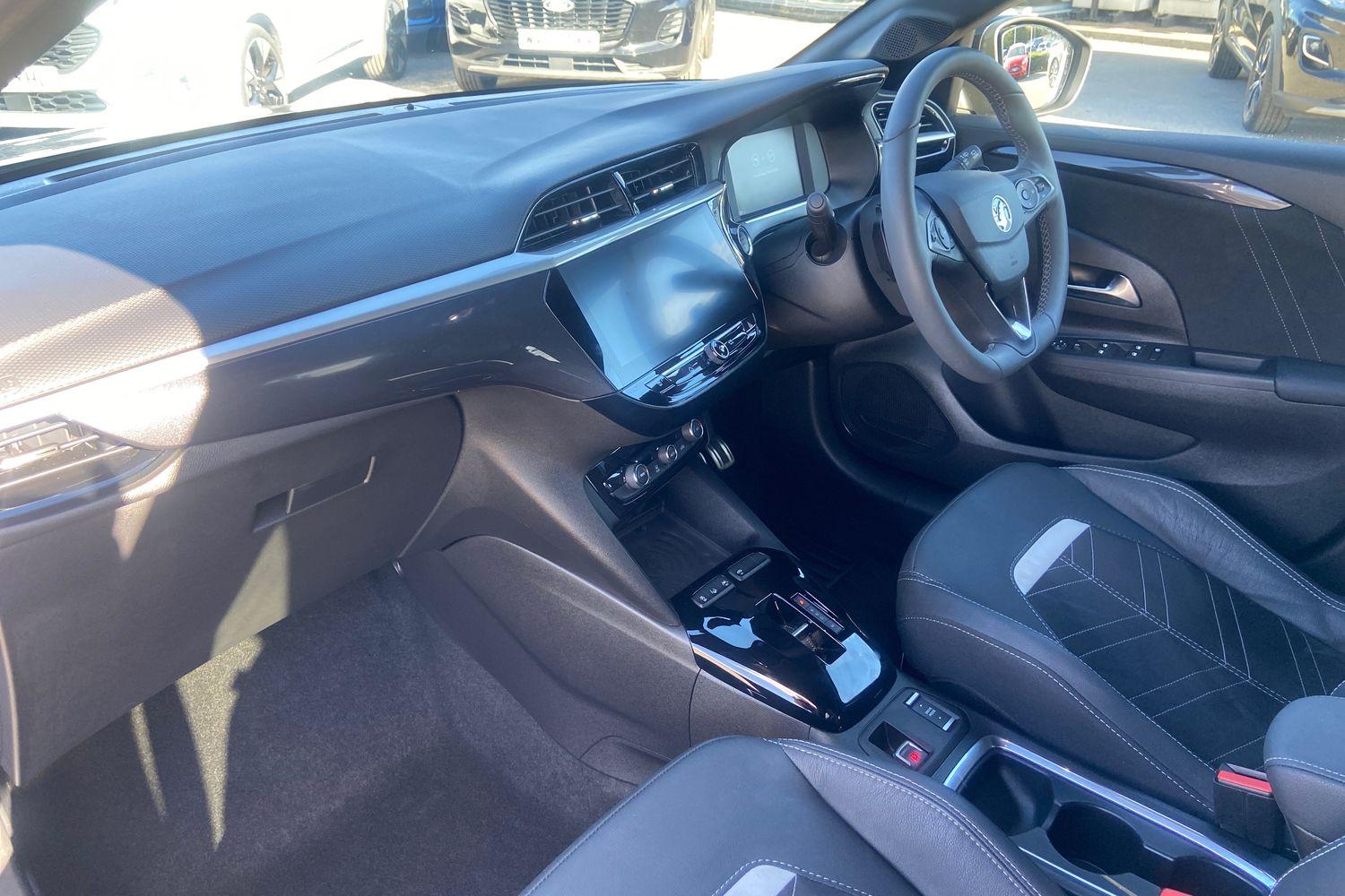 Vauxhall CORSA Photo 17