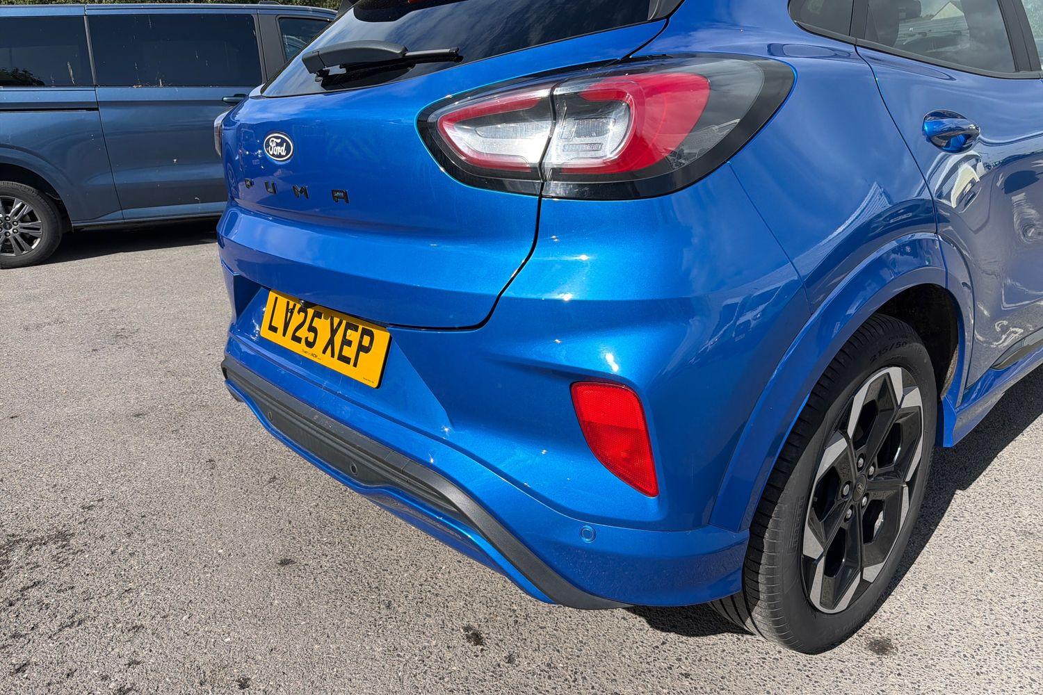 Ford PUMA Photo 34