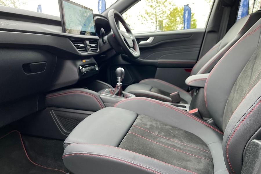 Ford Kuga Photo autoimg-5fcef0e523ab2cc3f0883c2539c9cb70572441b9.jpg
