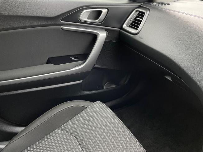 KIA Ceed Photo 51