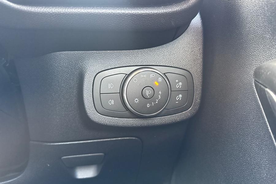 Ford FIESTA Photo autoimg-5fd53f5c0012a067c0e08b2715f472b07bace80e.jpg