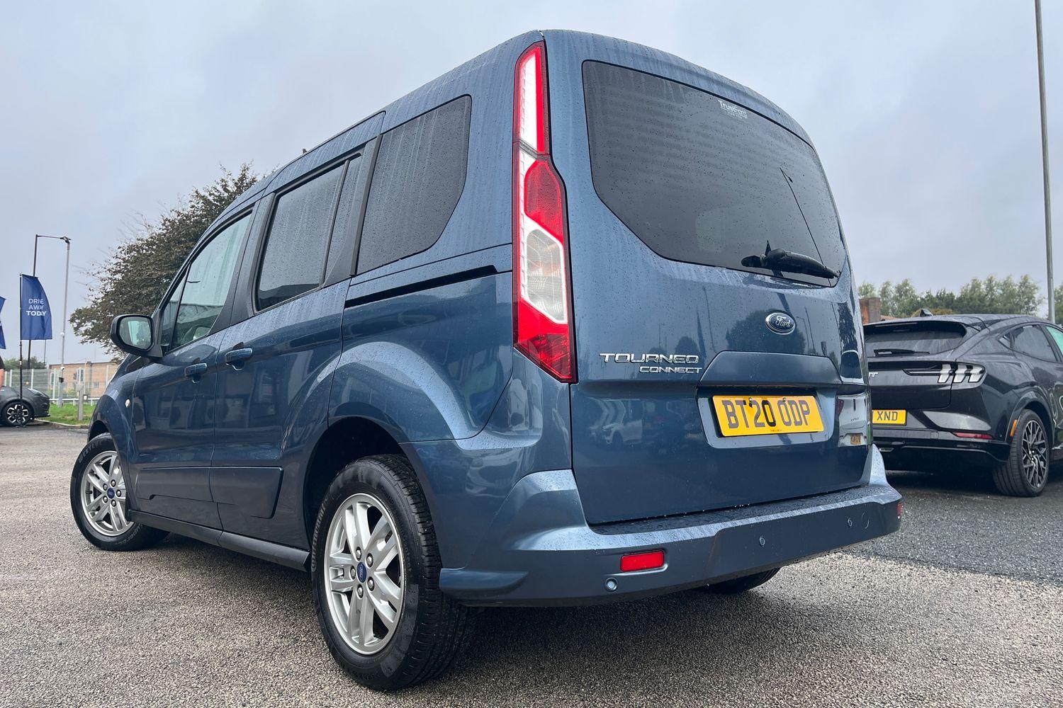 Ford TOURNEO CONNECT Photo 37