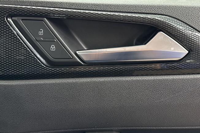 VOLKSWAGEN Polo Photo 27