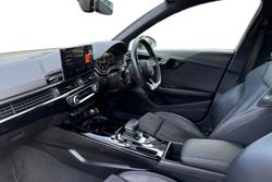 Audi A4 Avant Photo 2