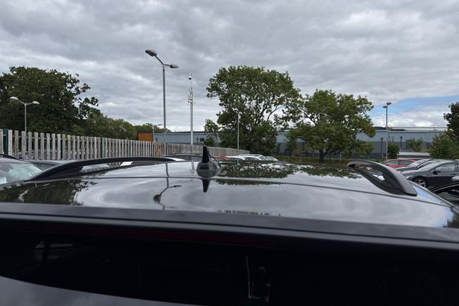 VOLKSWAGEN T-Roc Photo 28