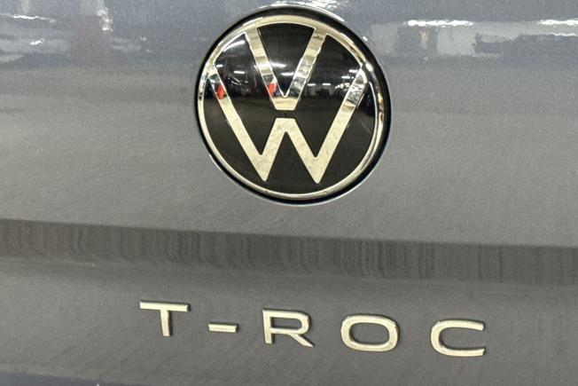 Volkswagen T-Roc Photo 27