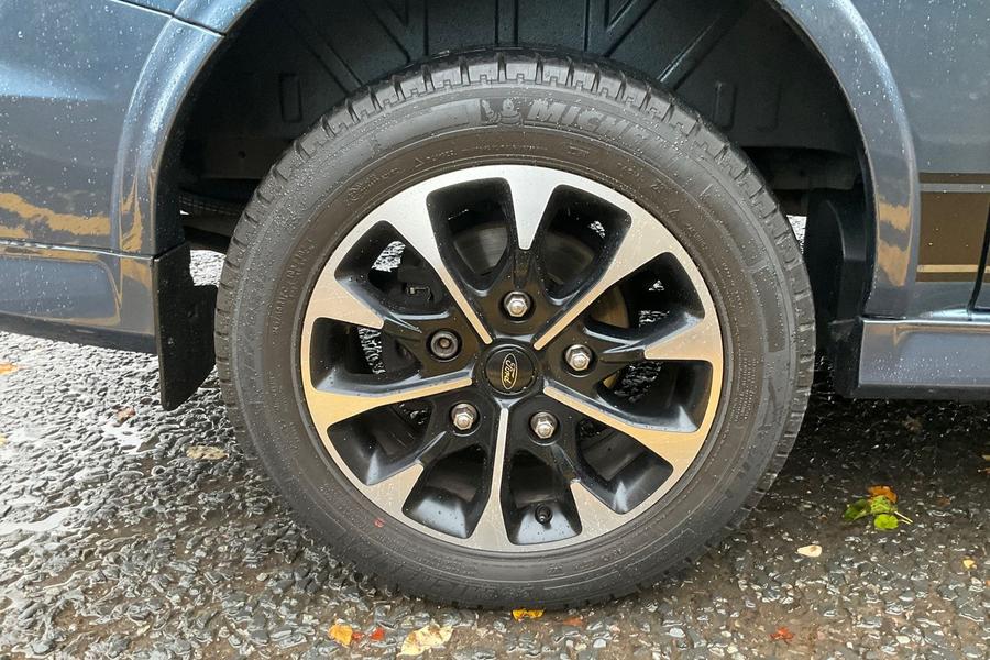 Ford TRANSIT CUSTOM Photo autoimg-5fe483ee872764ea8518691e6449d5d46e781de4.jpg