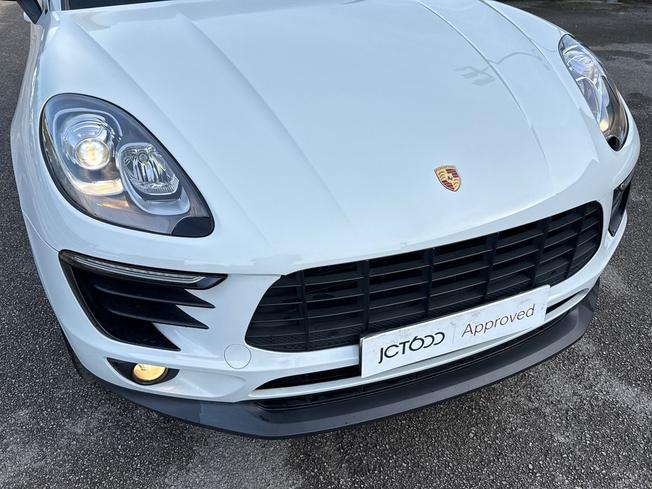 Porsche Macan Photo 33