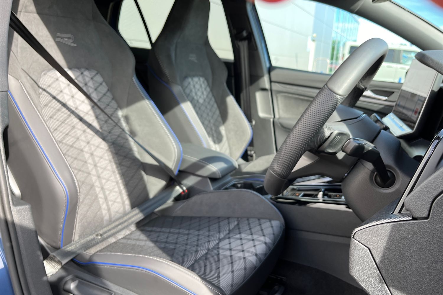 Volkswagen Golf Photo 16