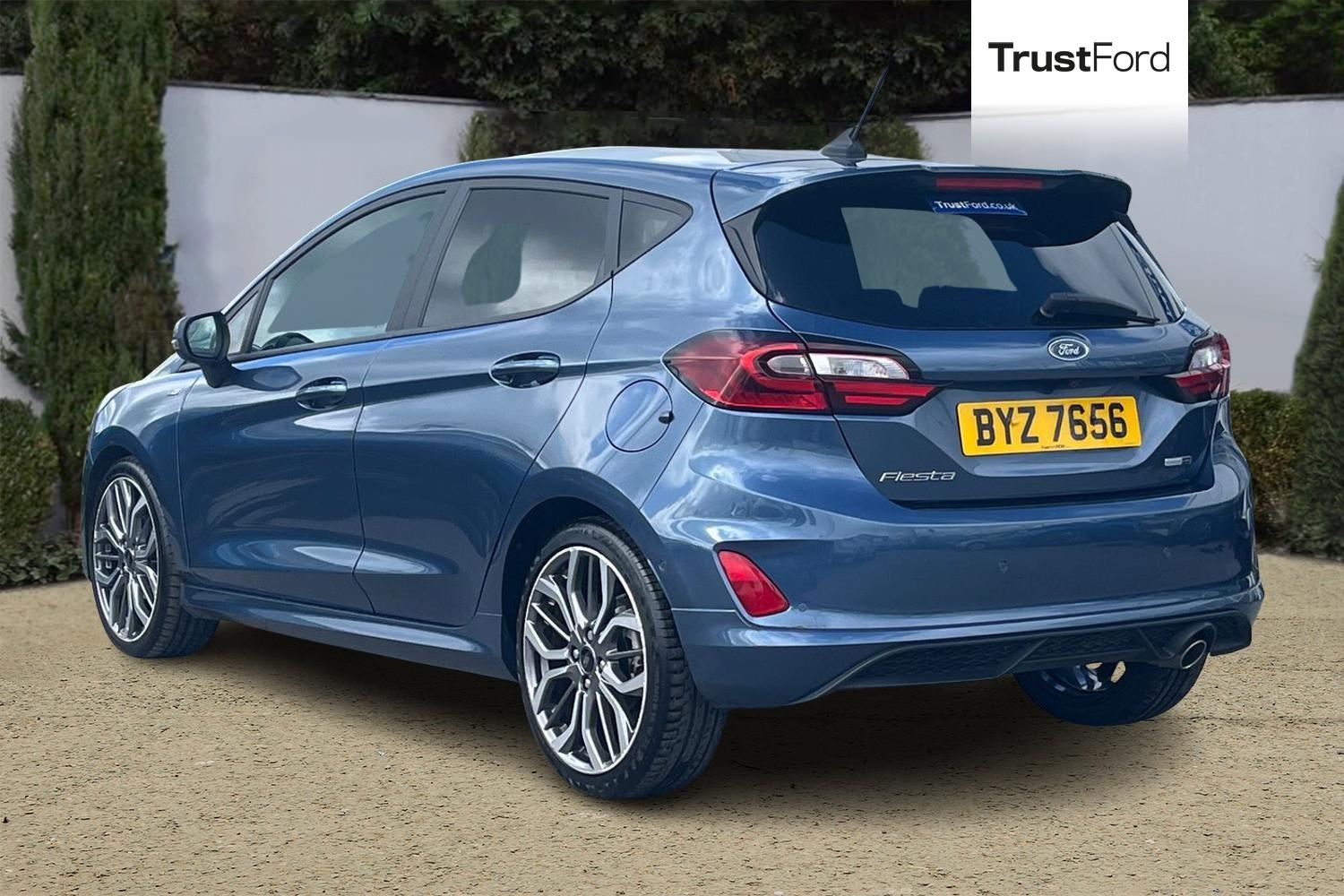 Ford FIESTA Photo 1