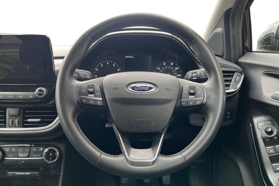 Ford PUMA Photo autoimg-5fedaa43b713f726e3ad25ff0da3a4f565d21a11.jpg