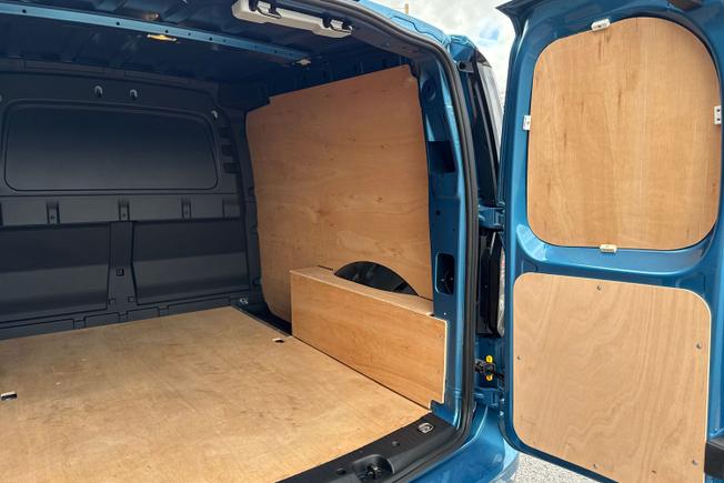VOLKSWAGEN Caddy Photo 26