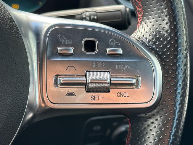 MERCEDES-BENZ Eqa Photo 17
