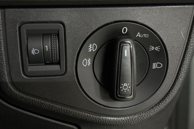 VOLKSWAGEN Taigo Photo 24