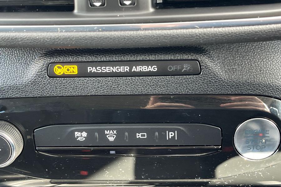 Ford KUGA Photo autoimg-5ff203c0cca42dff444cd611d77e54b2d496757b.jpg