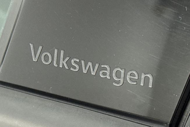 VOLKSWAGEN Golf Photo 34