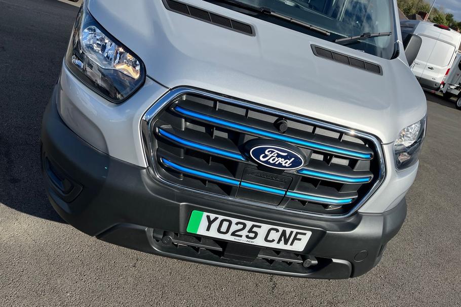 Used Ford E-TRANSIT 40