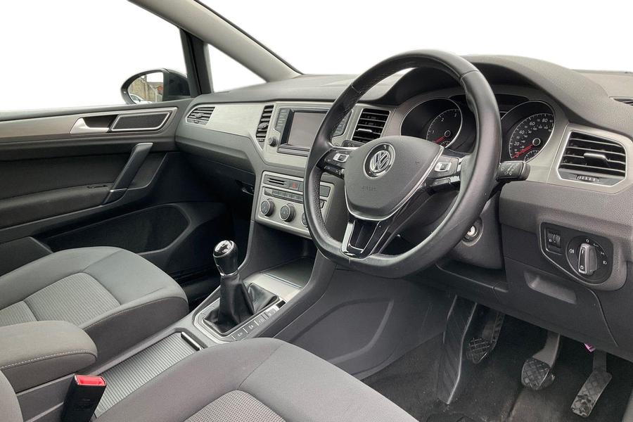 Volkswagen GOLF SV Photo autoimg-60036bdcdc70dac2db50b037a886c84654fa0b72.jpg