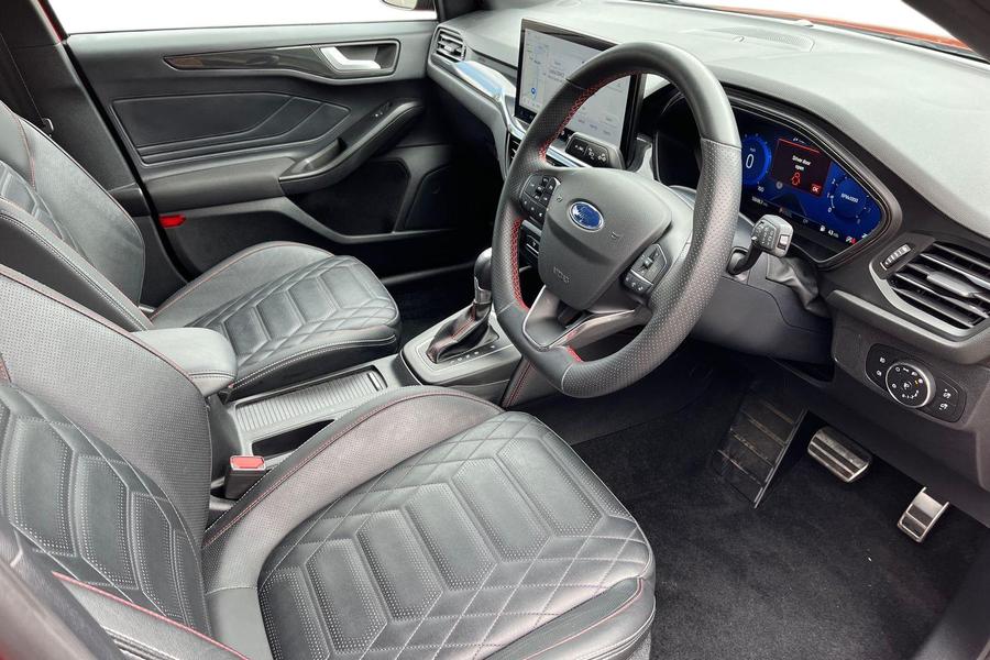 Ford FOCUS Photo autoimg-6004333b4b2ec5a972b09ac1fc6a299a53e7d4c0.jpg