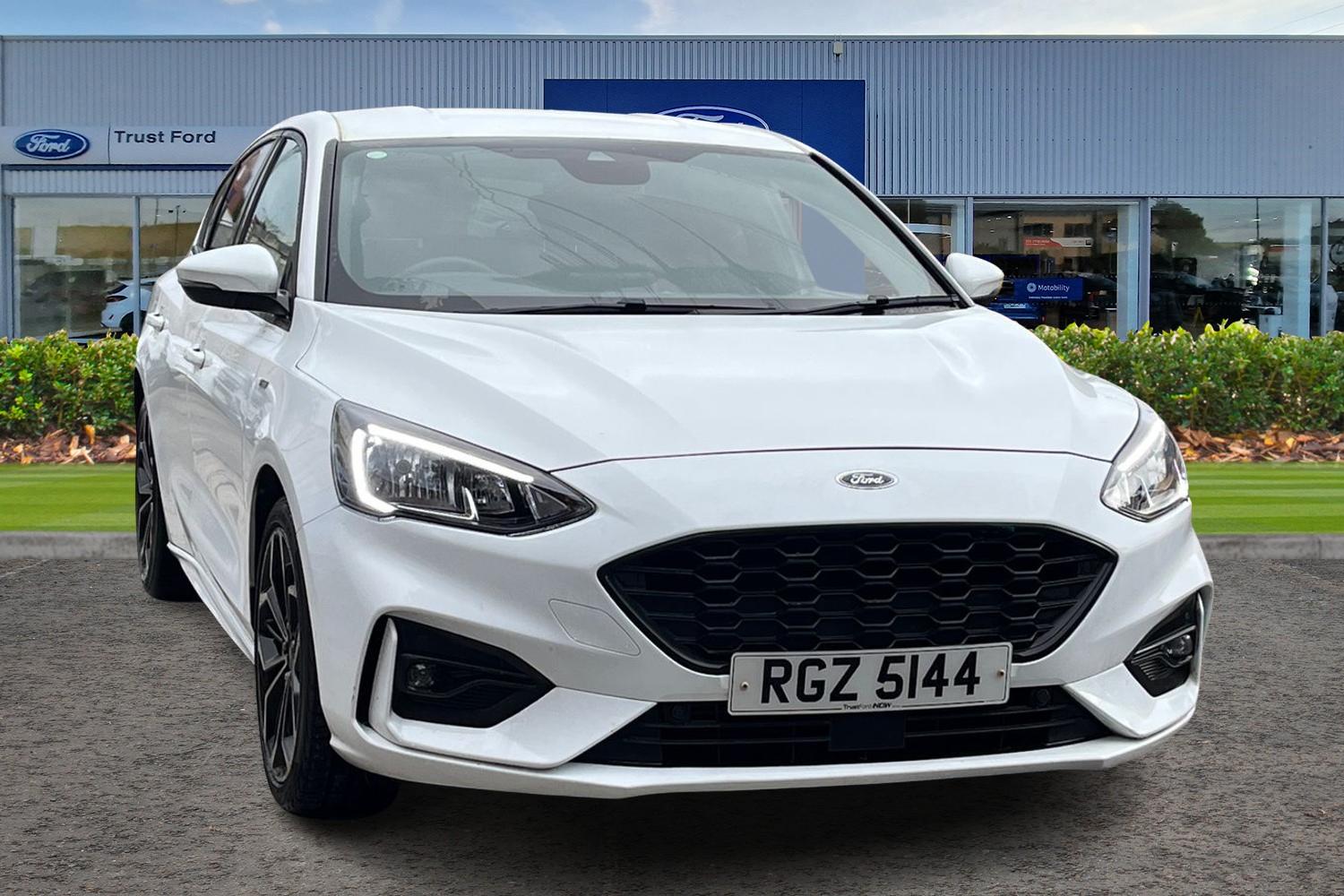Ford FOCUS Photo 0