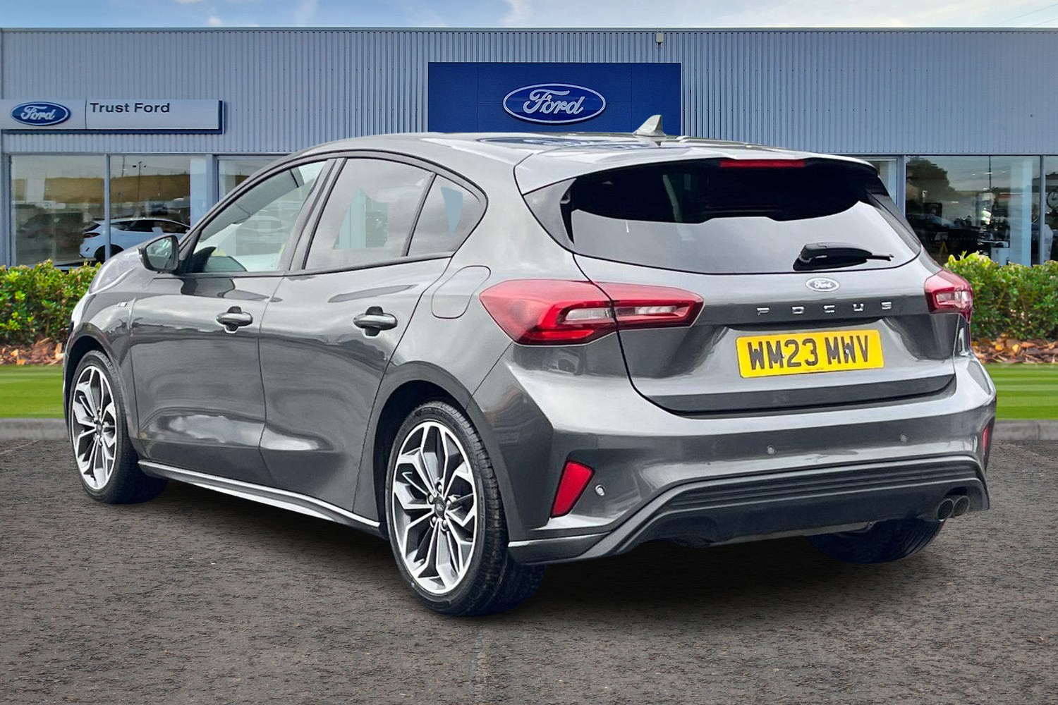 Ford FOCUS Photo 1