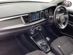 KIA Rio Photo 2