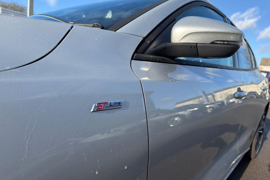 Used Ford FOCUS WX25JZM 31