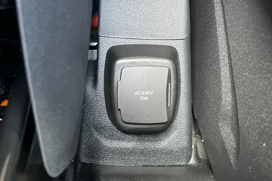 Used Ford E-TRANSIT YP75HDZ 25