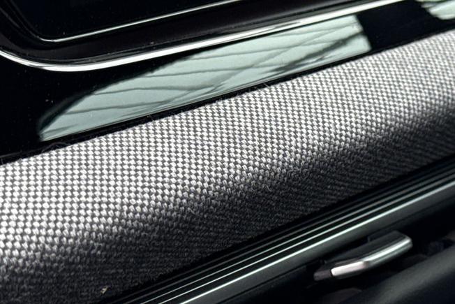 AUDI A6 Saloon Photo 33