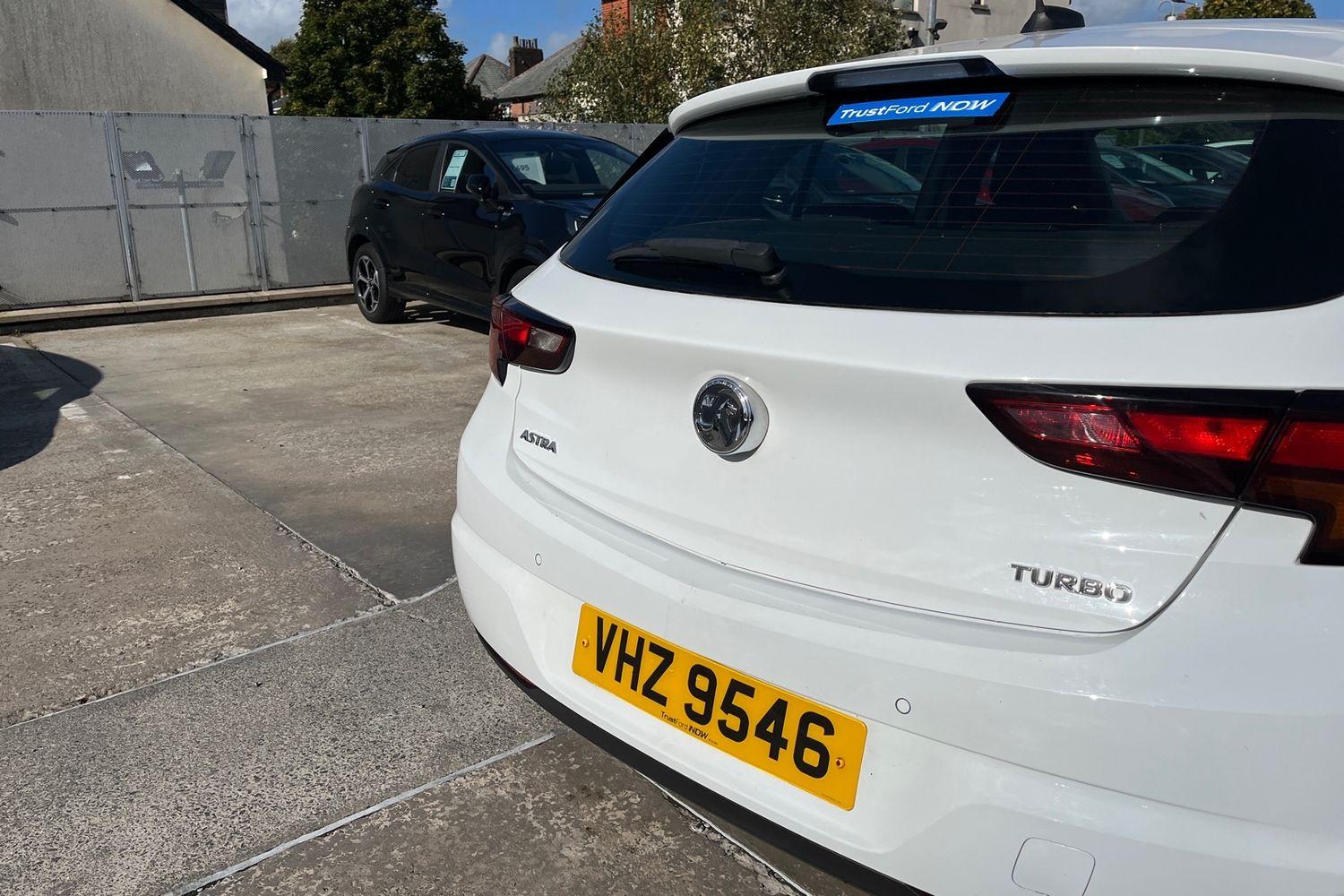 Vauxhall ASTRA Photo 39