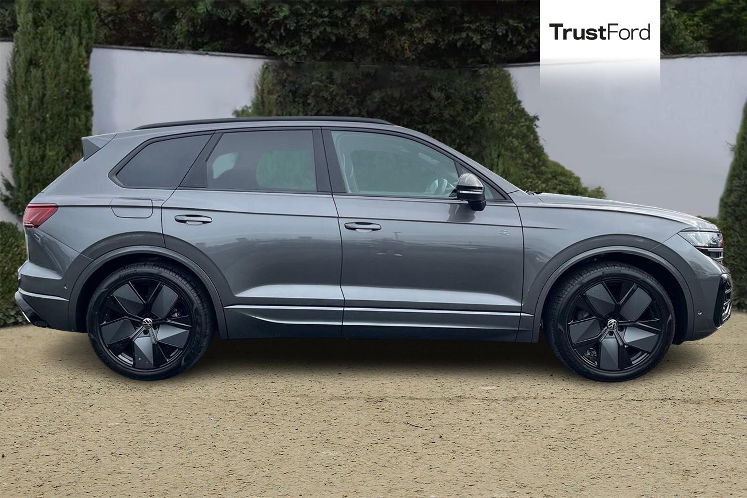 Volkswagen TOUAREG Photo 2