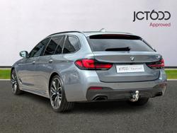 BMW 5 Series Photo 3