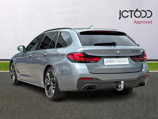 BMW 5 Series Photo 3