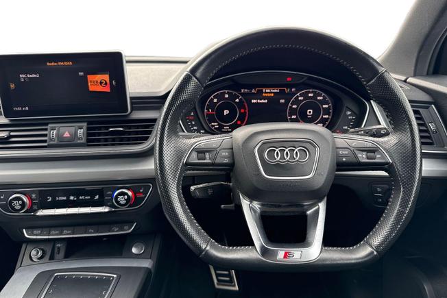 AUDI Q5 Photo 11