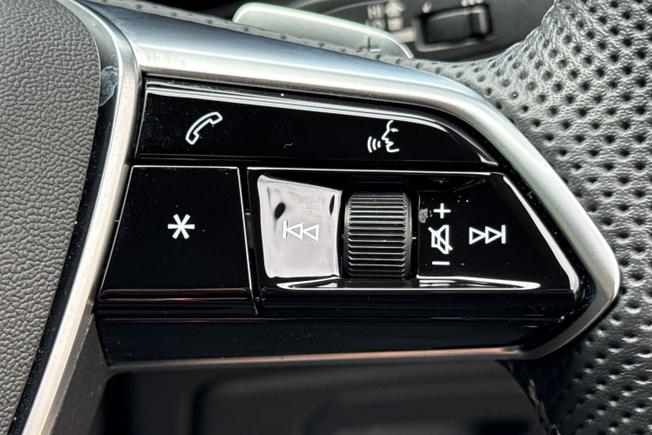 Audi A6 Saloon Photo 17